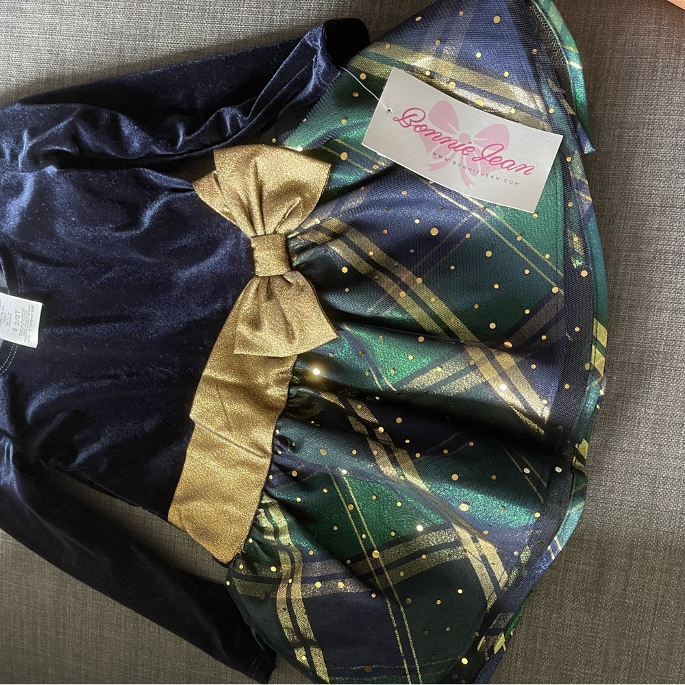 Girl Christmas dress 2T NWT